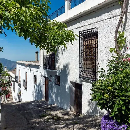 Casa Tita Maria Guest house Bubion